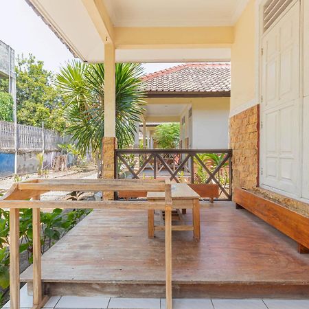 Homestay Lucu 2 Джили Трауанган Екстериор снимка