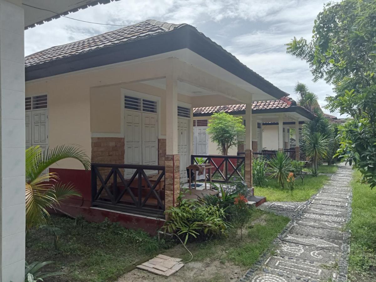 Homestay Lucu 2 Джили Трауанган Екстериор снимка