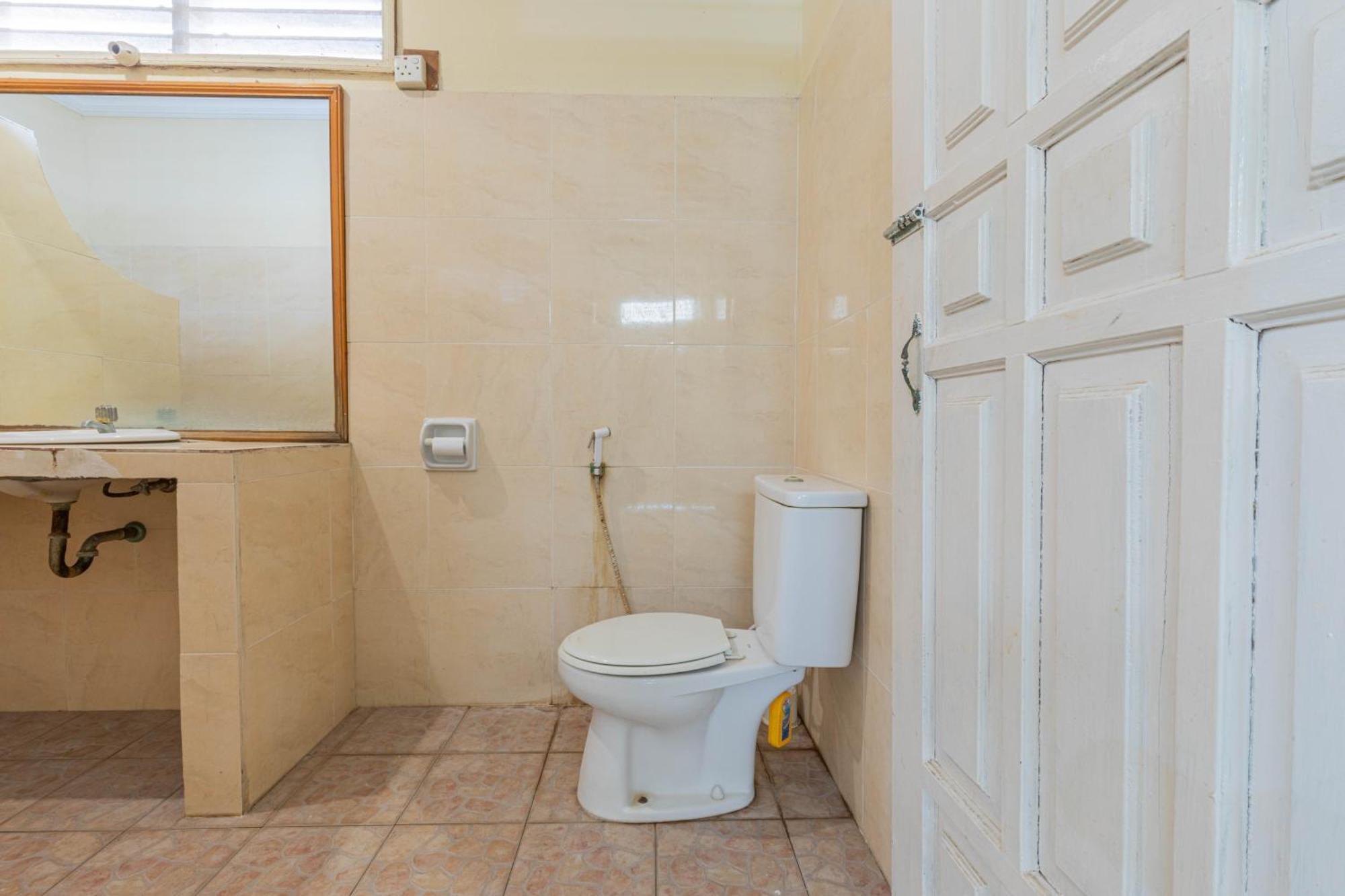 Homestay Lucu 2 Джили Трауанган Екстериор снимка