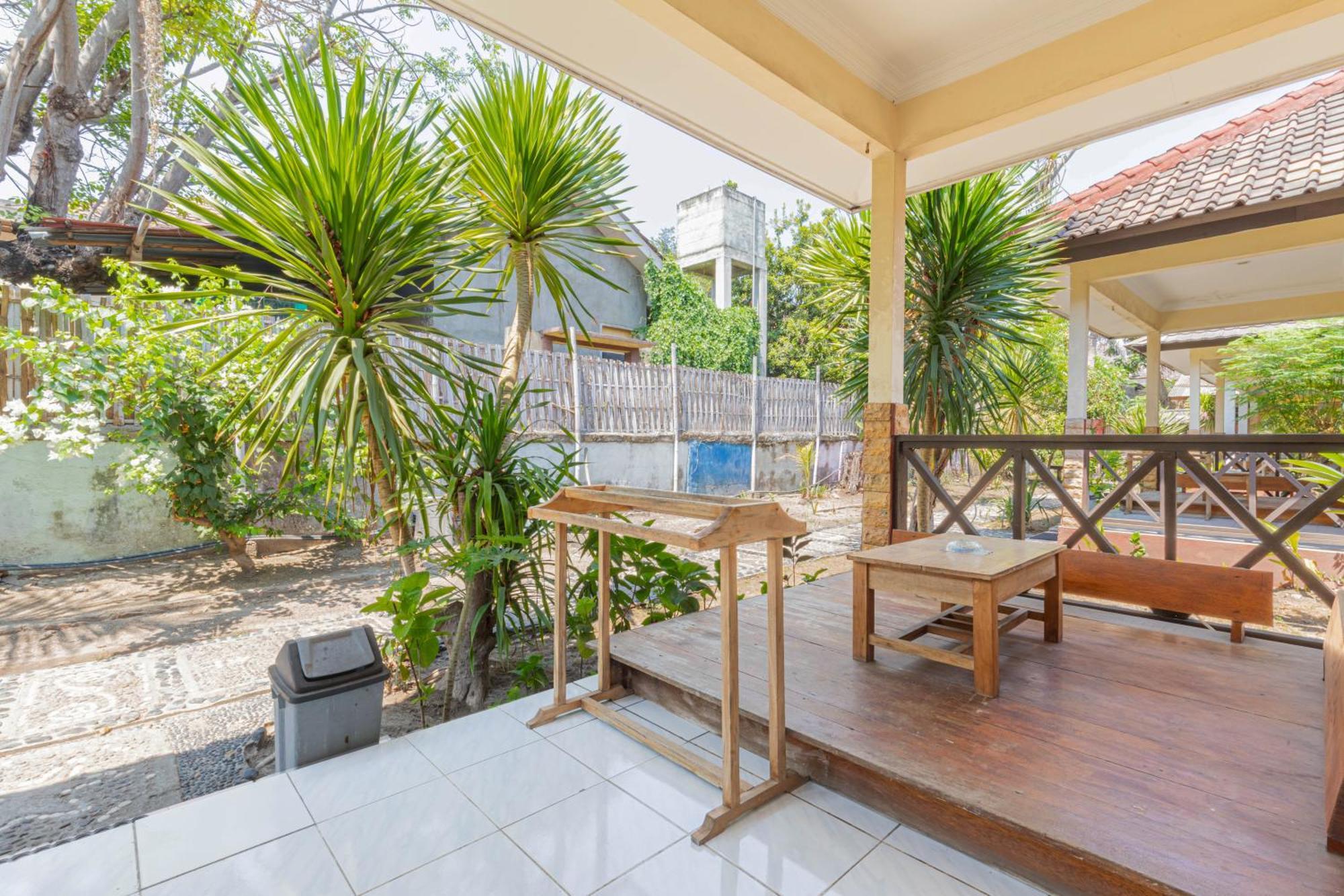 Homestay Lucu 2 Джили Трауанган Екстериор снимка
